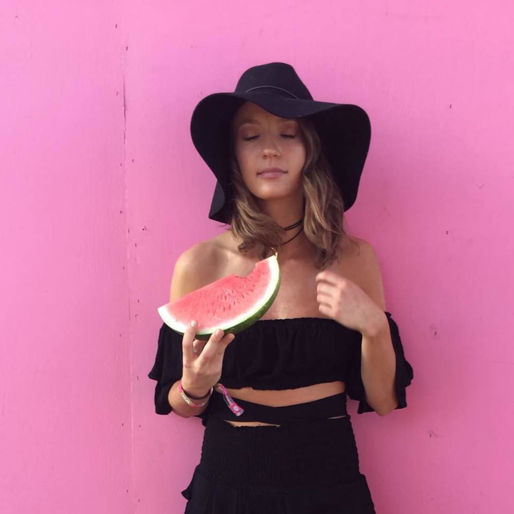 Meet your Posher, Niki